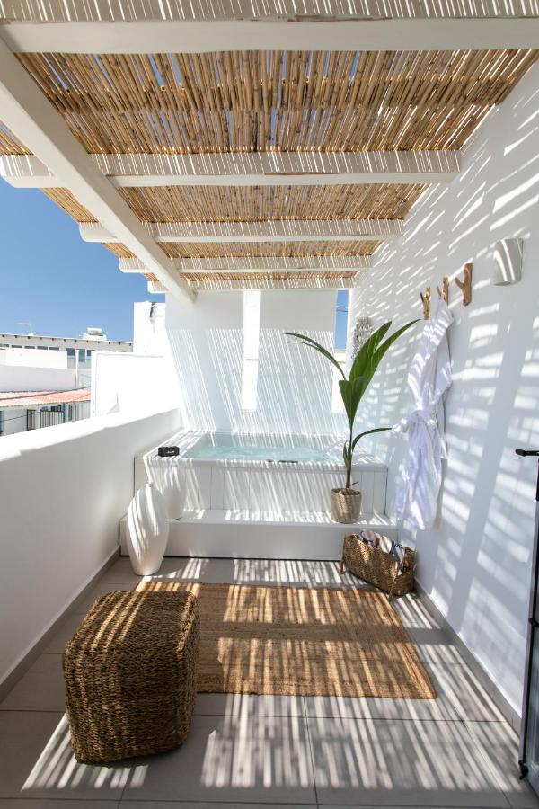Kamvas Deluxe Apartments Naxos City Екстериор снимка